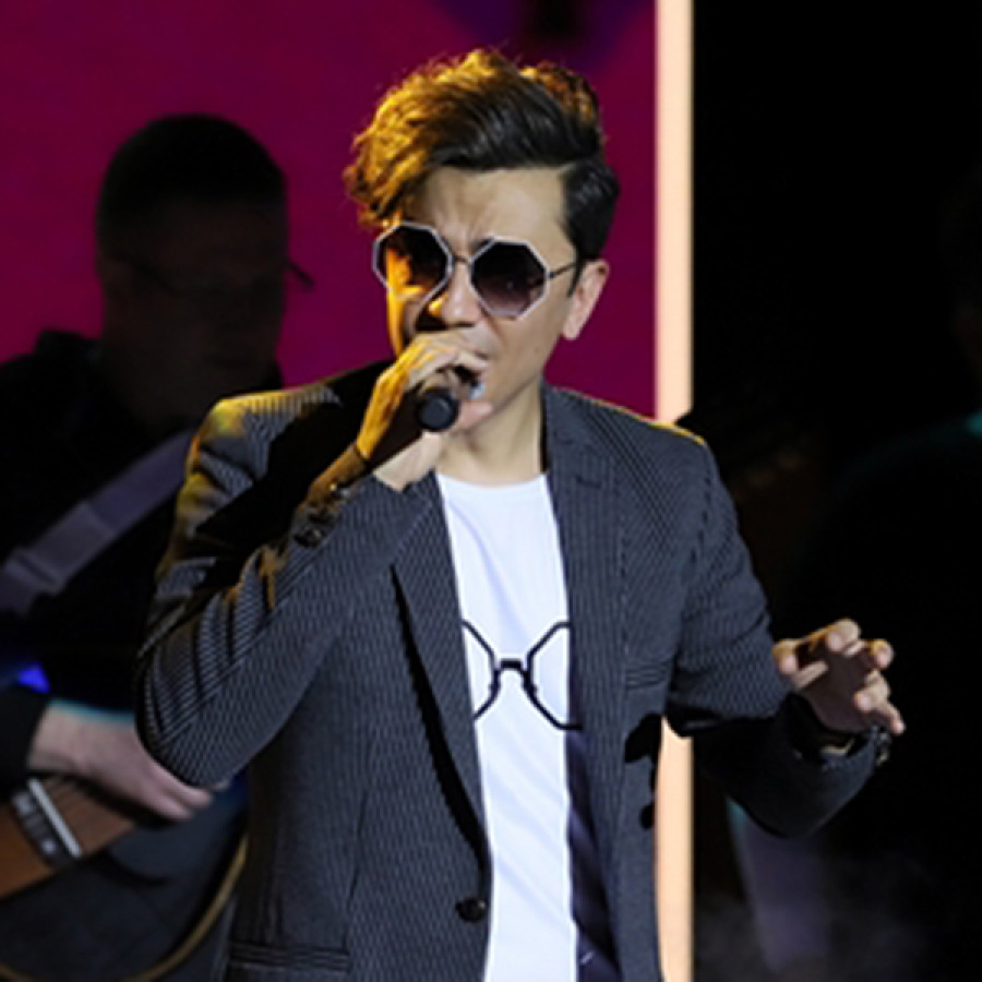 محسن ابراهیم زاده